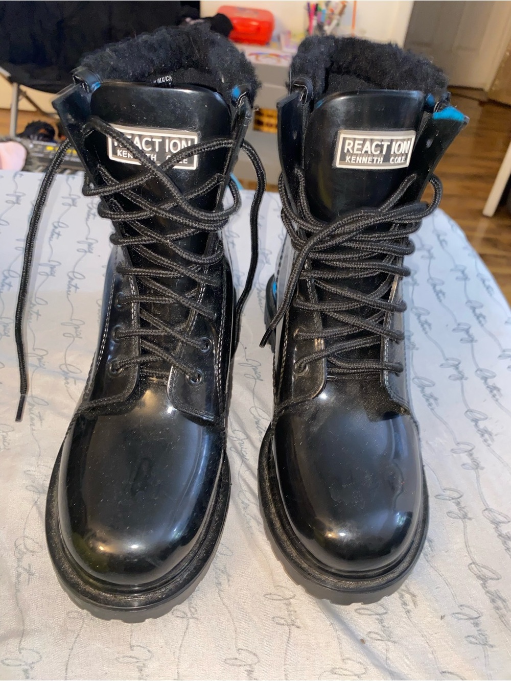 Reaction Kenneth Cole Black Gloss Lace-Up Ankle Boots with Fur Trim